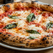 Pizza neapolitańska margherita